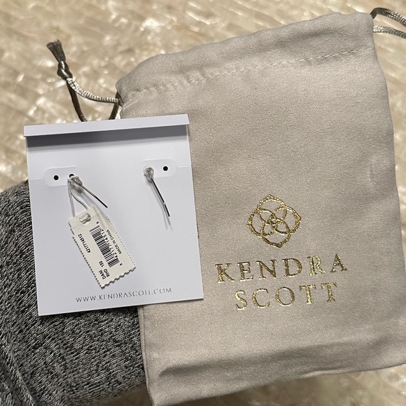 White Kyocera Dani - Picture 5 of 5